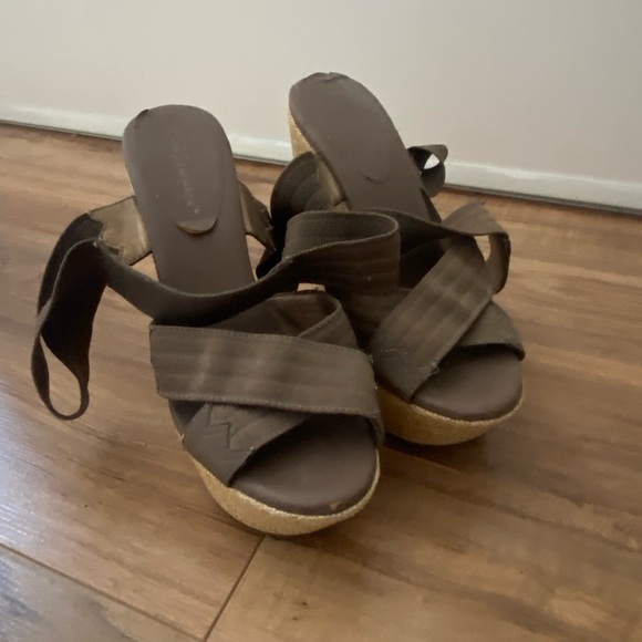 BCBG Platform Sandal Heels - Picture 7 of 7